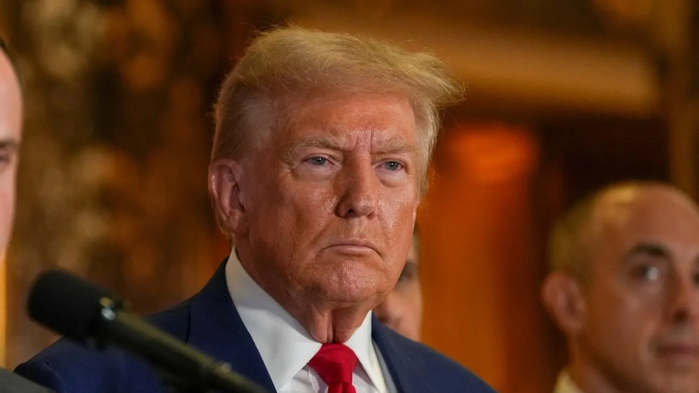 Трамп официально вводит в США цензуру?