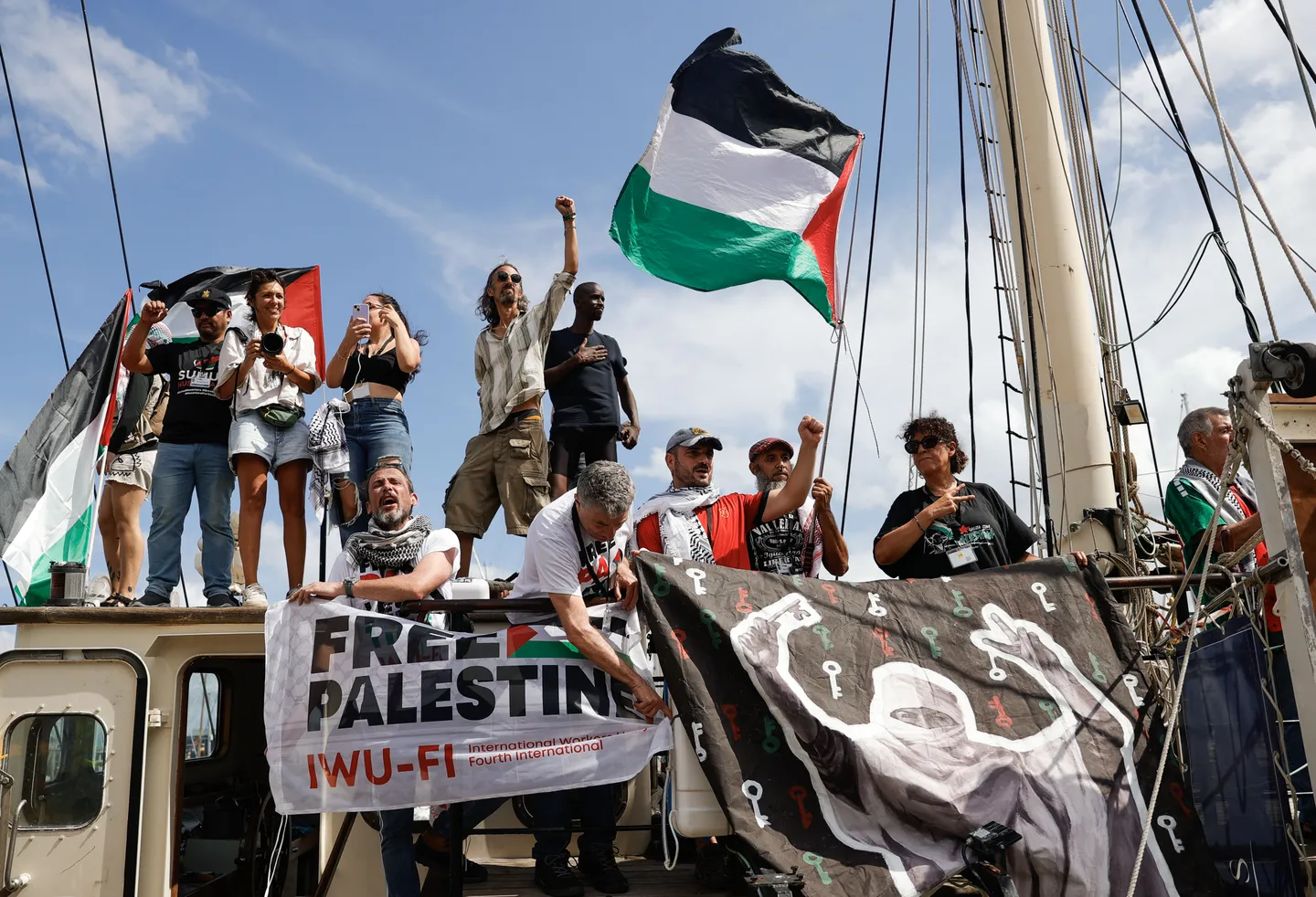 إيطاليا.. عمال مواني يرفضون خروج السفن في حال مصادرة إسرائيل قوارب أسطول الصمود