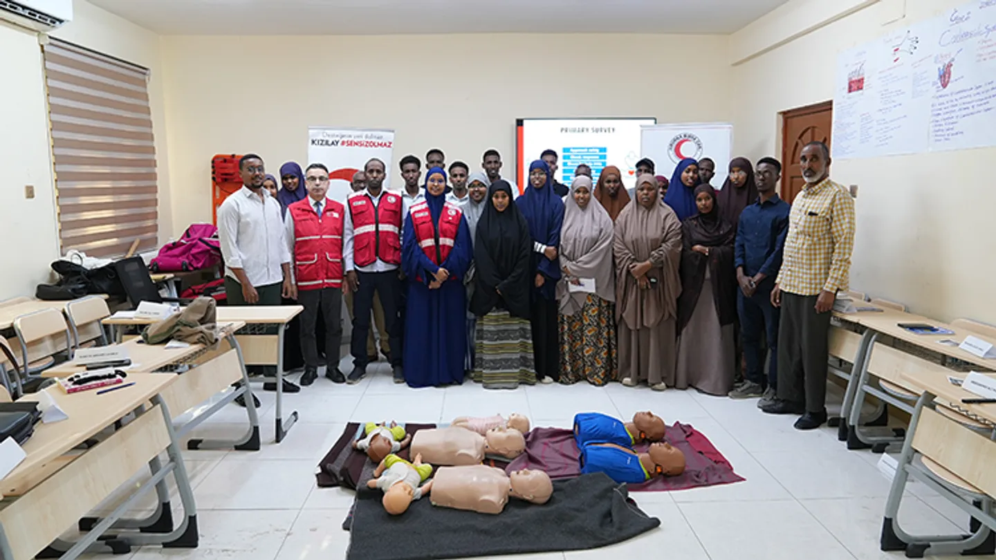 Somalia Red Crescent trains youth on first aid with Turkish Red Crescent's support