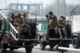 Deadly explosion hits public rally in southwestern Pakistan