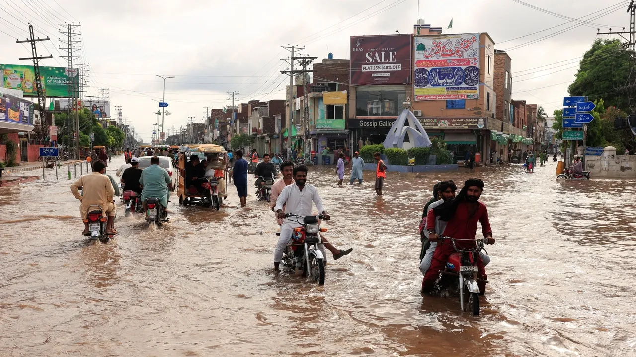بیش از ۲.۴ میلیون نفر در سیل اخیر پنجاب پاکستان آسیب ‌دیده‌اند