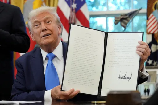 Amazon, Microsoft, JPMorgan urge H-1B workers to stay in US after Trump imposes $100,000 visa fee