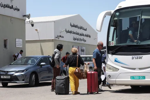 Jordan says border crossing with Israel to reopen on Sunday for travelers