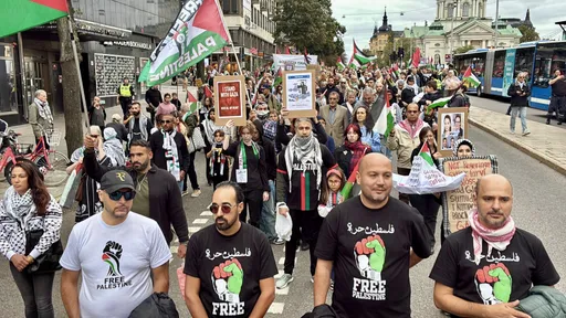 Suedi, qindra njerëz marshojnë për të protestuar kundër gjenocidit në Gaza