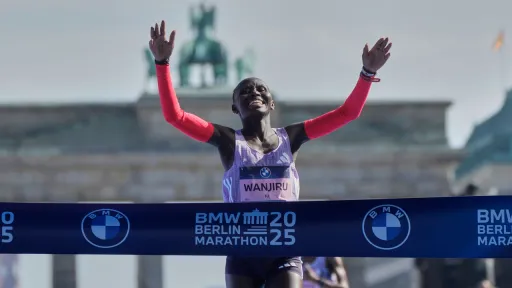 Kenyans win both the men and women's marathon races in Berlin