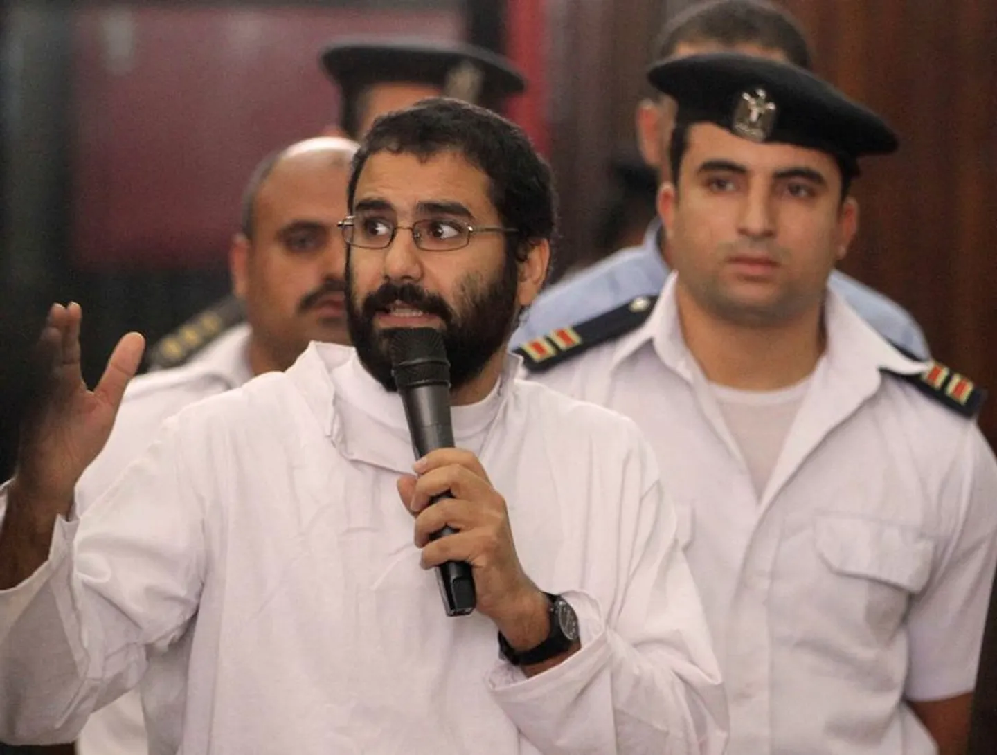 Egypt’s Sisi pardons prominent activist Alaa Abdel Fattah after years in prison