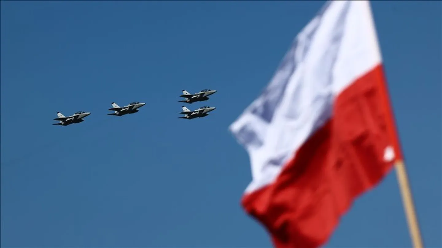 Kryeministri polak thotë se Polonia do të rrëzojë objektet që shkelin hapësirën e saj ajrore