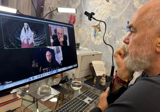 Rama dhe ministrja virtuale mbajnë konferencë online për investimet e ardhshme