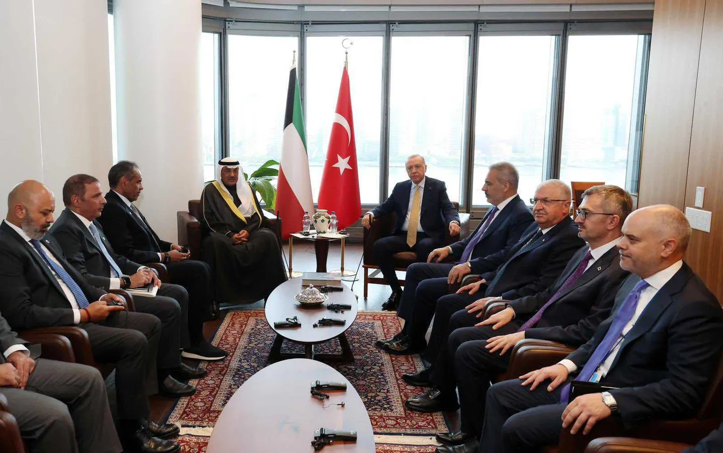 أردوغان يستقبل ولي عهد الكويت ورئيس الوزراء الكندي في البيت التركي بنيويورك