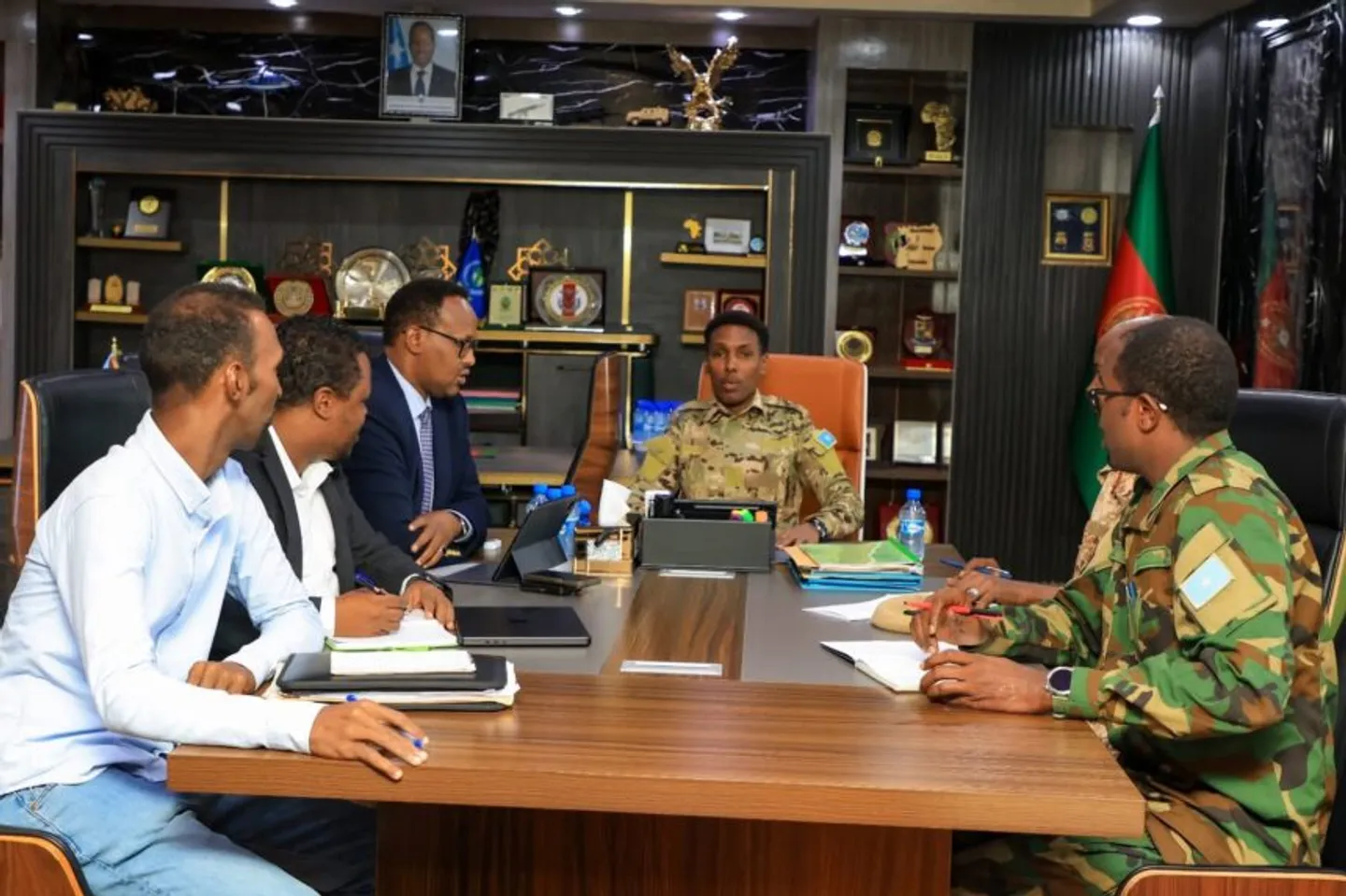 Taliyaha CXDS iyo Wakiilka Soomaaliya ee IMCTC oo ka wada hadlay dadaallada ka dhanka ah argagixada
