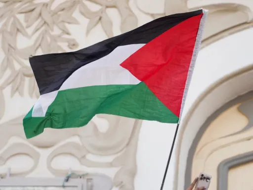 Países árabes saúdam reconhecimento da Palestina pelo Ocidente