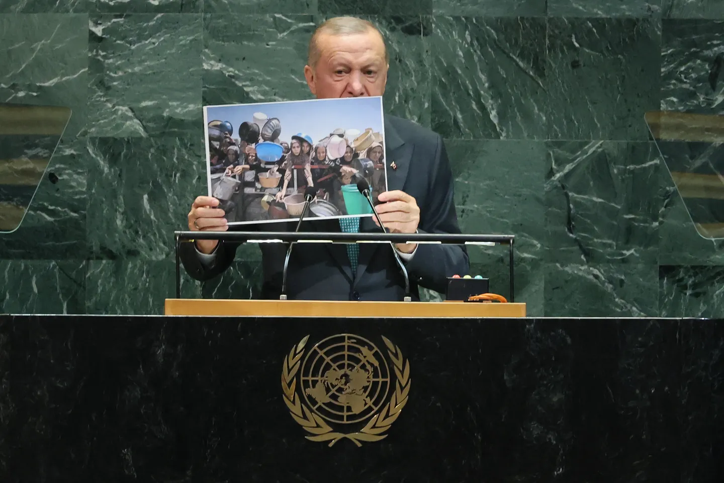 عالمی برادری غزہ میں قتل و غارت کے بازار کو بند کرنے کے فی الفور مؤثر اقدامات کرے، ترک صدر