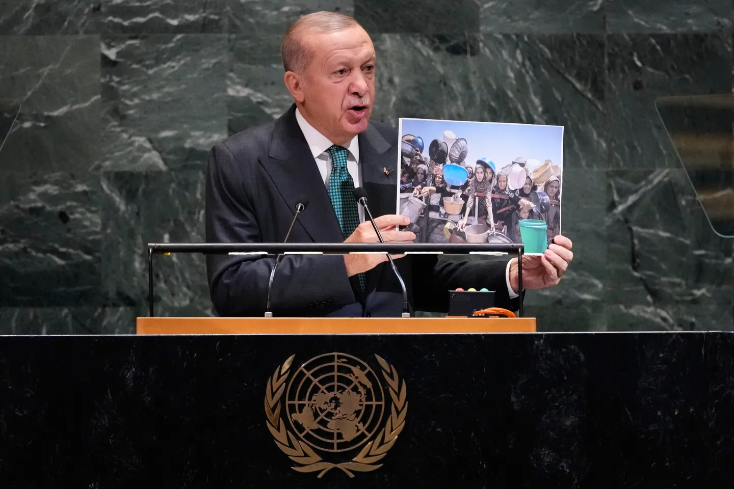 "A niños en Gaza tienen que amputarles las manos sin anestesia”: Erdogan denuncia genocidio ante ONU