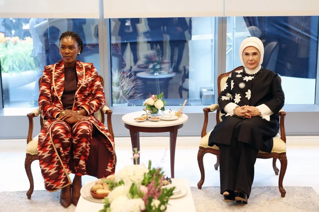 Primera dama de Türkiye, Emine Erdogan, se reúne con homóloga de Gabón, y abordan temas ambientales