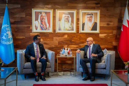 Wasiirka Arrimaha Dibadda Soomaaliya oo Kulan La Qaatay Dhiggiisa Baxrayn
