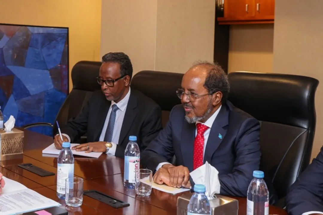 Madaxweyne Xasan Sheekh oo Kulan La Qaatay Mas’uuliyiin Sare oo Maraykan ah