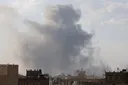 قتيلان وعشرات المصابين في عدوان للاحتلال الإسرائيلي على أحياء سكنية في صنعاء