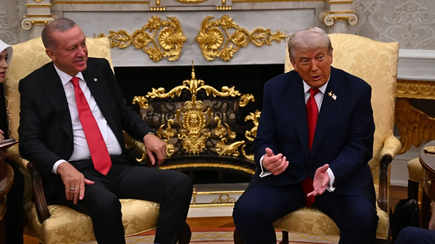 Reunião Erdogan-Trump: promessa de fortalecimento de relações, aviões de guerra e acordos comerciais