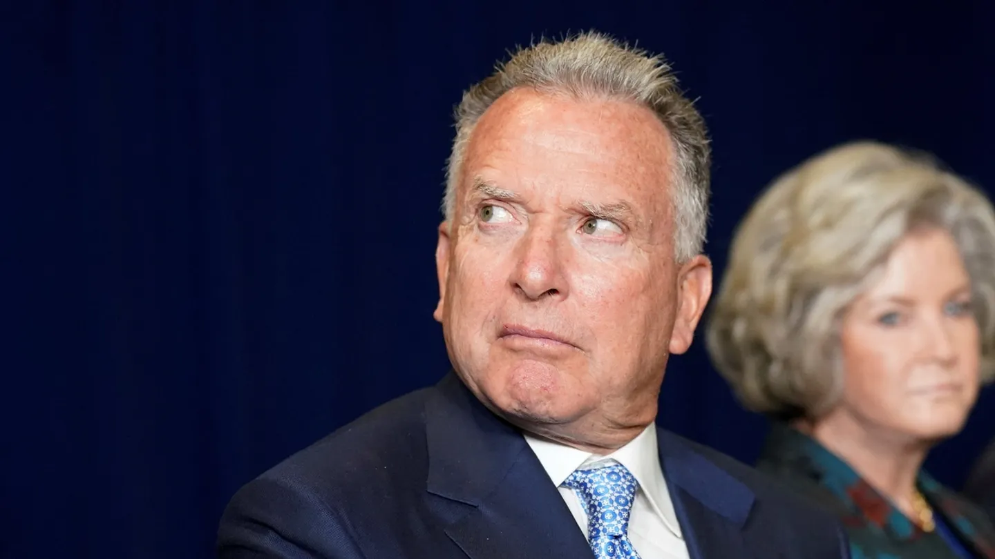 Tramp yaña Ğazzä planın täqdim itä