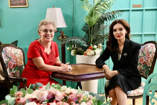 Ministrja Spiropali takon homologen e Kosovës