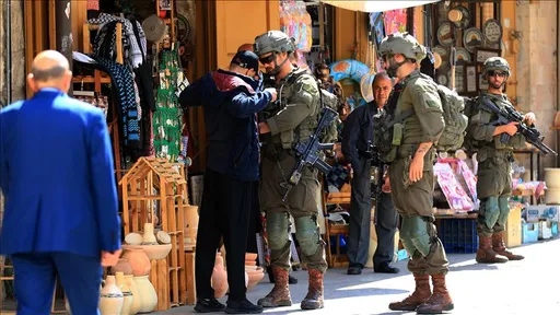 Ushtria izraelite arreston 22 palestinezë në Bregun Perëndimor, përfshirë dy gazetarë