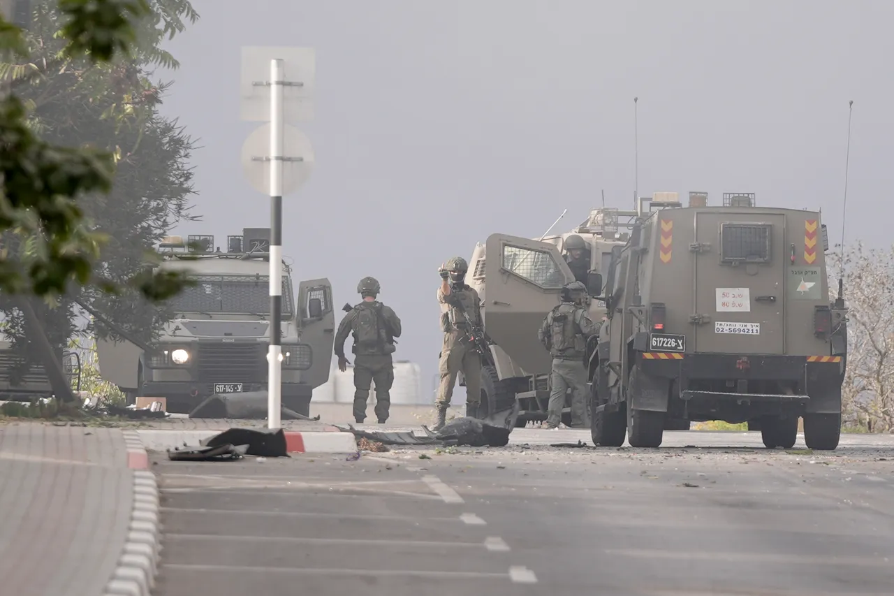 تجهيزات إسرائيلية لإطلاق الغاز السام بالضفة في رمضان واقتلاع 777 شجرة خلال أسبوع