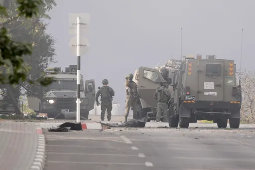 تجهيزات إسرائيلية لإطلاق الغاز السام بالضفة في رمضان واقتلاع 777 شجرة خلال أسبوع