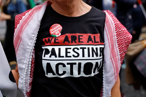 محاكمة ستة بريطانيين بتهم تنظيم فعاليات داعمة لحركة "فلسطين أكشن" المحظورة