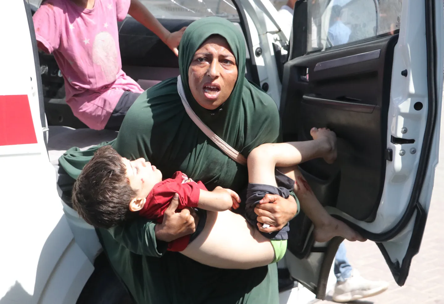 ONU: Israele bombarda Gaza ogni 8-9 minuti