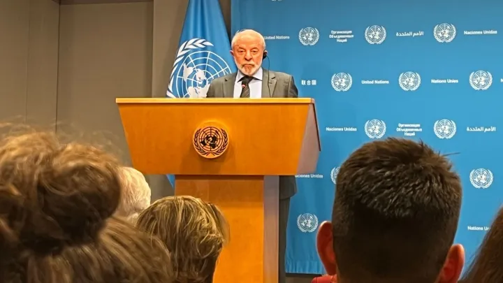 Lula afirma que Trump está “mal informado” sobre Brasil y promete “corregirlo” en futuras reuniones