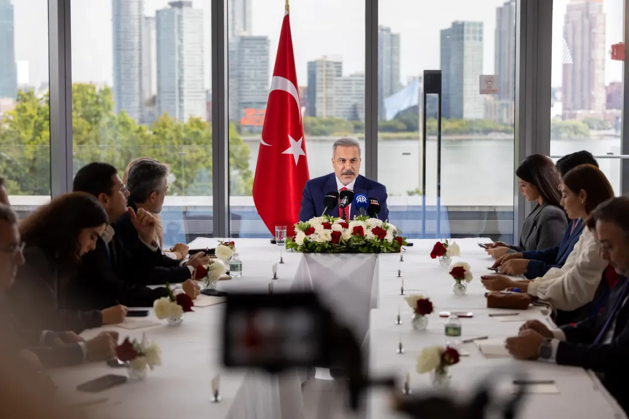 Թուրքիայի ԱԳ նախարար Ֆիդանը հոկտեմբերի 2-ին կմեկնի ԱՄԷ
