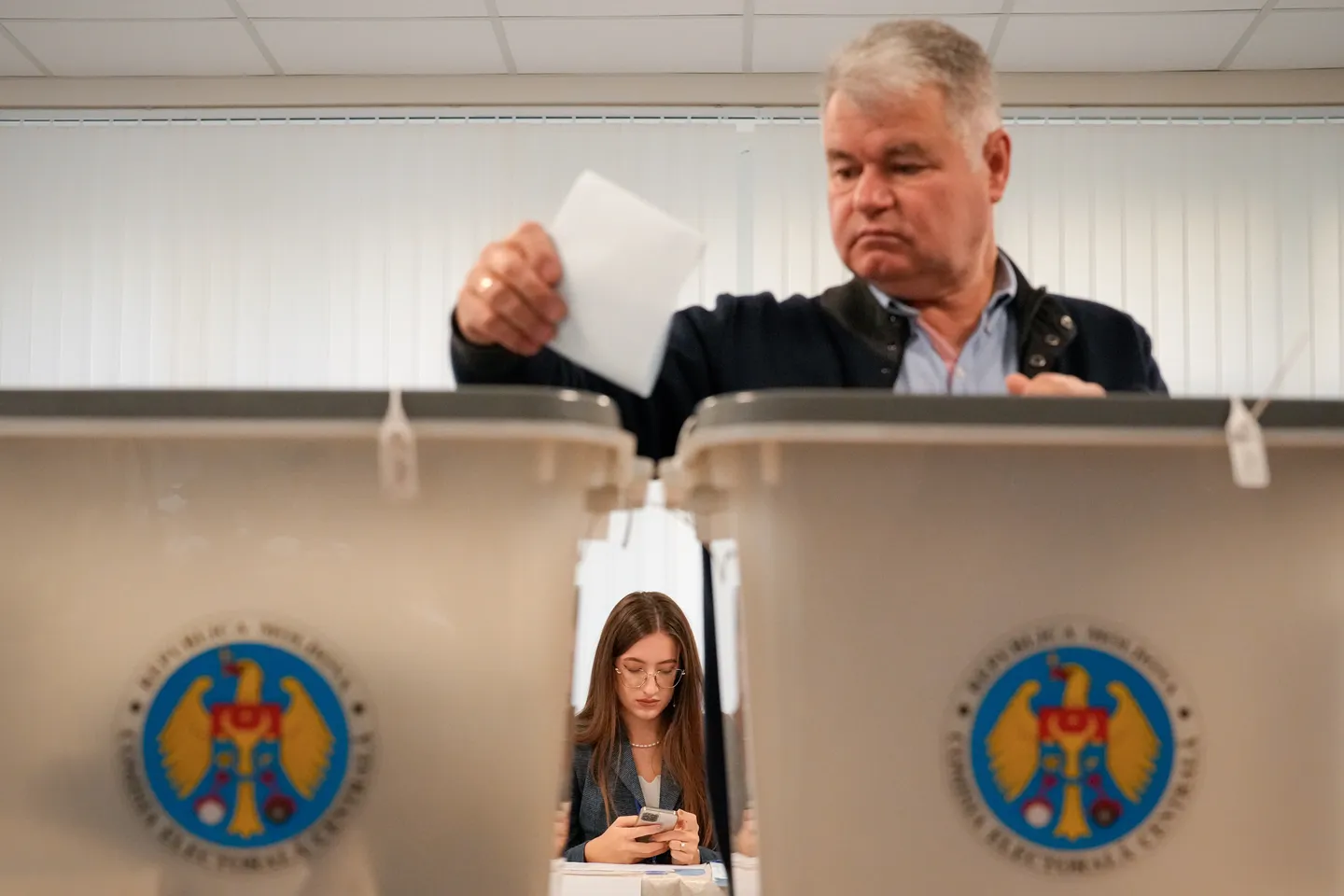 Приключи гласуването в „най-значимите“ парламентарни избори в Молдова