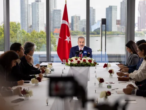 Fidan diz que encontro entre Erdogan e Trump foi positivo e construtivo