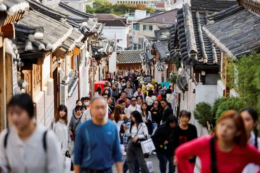 Korea Selatan sambut kedatangan rombongan wisatawan China usai skema bebas visa dengan kapal pesiar
