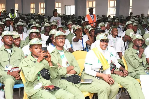Dole ɗaliban Nijeriya su gabatar da kundin bincike na kammala karatu (Project) kafin NYSC - Gwamnati