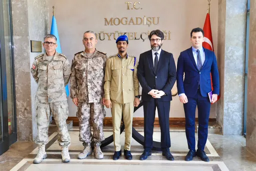 Safiirka Turkiga oo la kulmay Taliyaha Ciidanka Booliska Soomaaliyeed