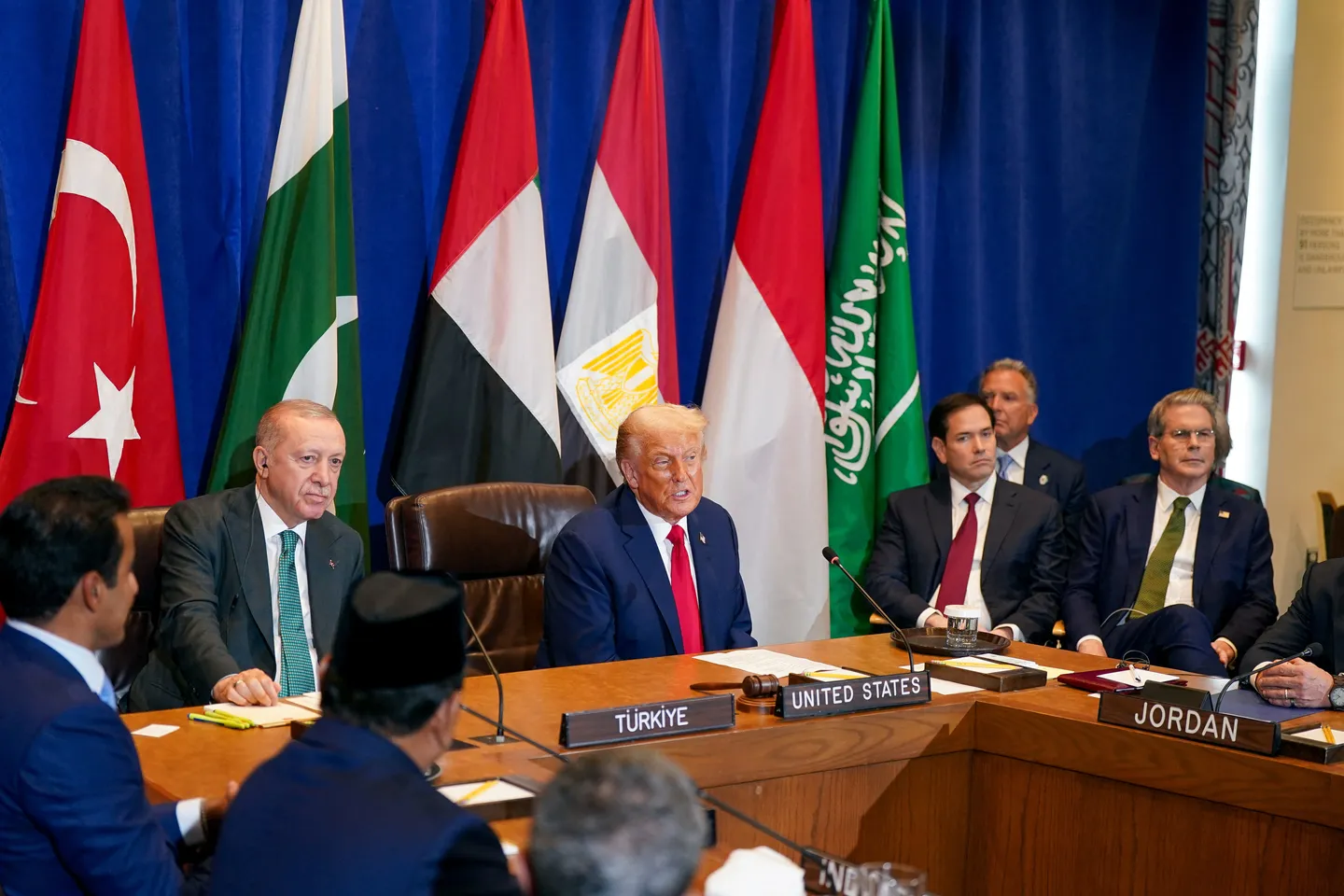 "Por una paz justa y duradera”: líderes globales apoyan el plan de Trump para alto el fuego en Gaza