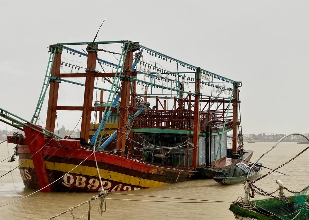 طوفان بوالوی در ویتنام دست کم 9 کشته و 17 مفقود بجای گذاشت
