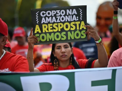 Ativistas apelam a que COP30 articule justiça climática com reparações por crimes históricos