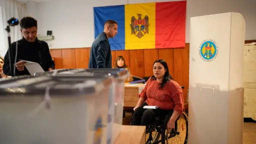 Partido do governo pró-UE vence eleições-chave na Moldova com mais de 50% dos votos