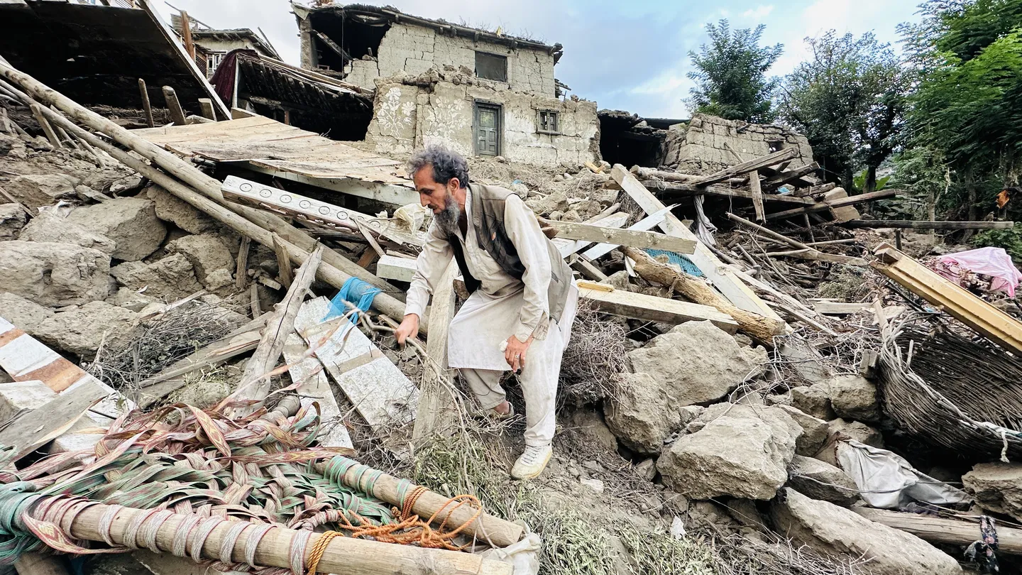 Türkiye sends humanitarian aid to quake-hit Afghanistan as rescue efforts enter 3rd day