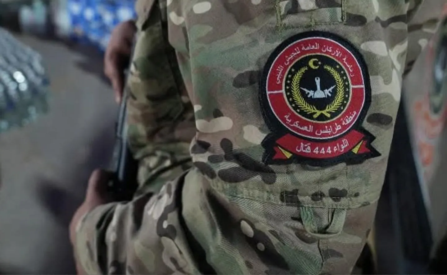 Suicide bomber targets Libya's military barracks