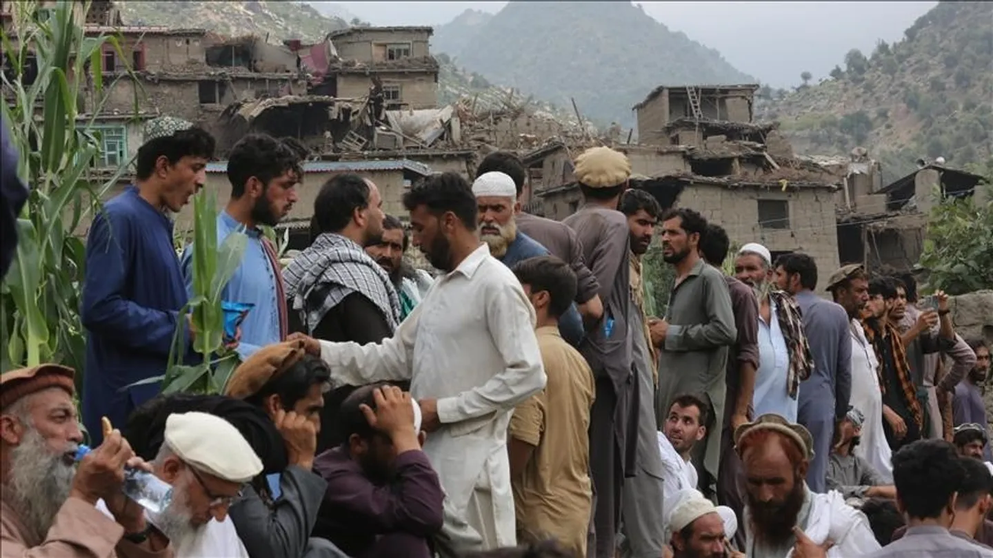 Türkiye ka dërguar 25 tonë ndihma humanitare në Afganistanin e goditur nga tërmeti
