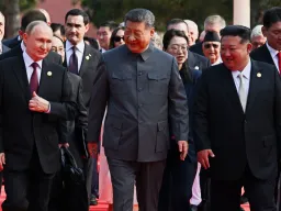 Xi recebe líderes mundiais em Pequim no maior desfile militar da China
