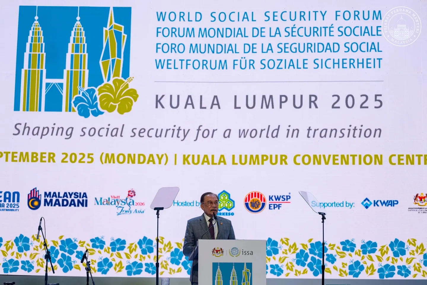 Kerajaan perkenal skim baharu lindungi pekerja luar waktu pejabat – PM Anwar