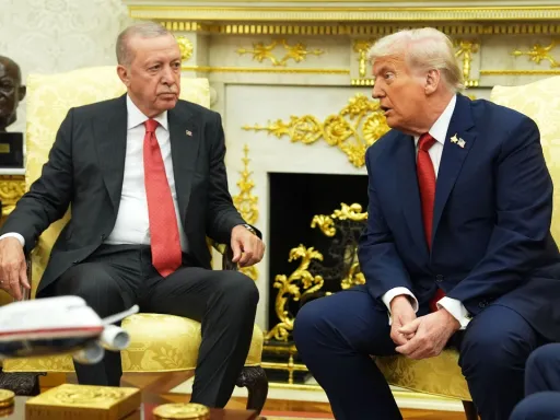 Erdogan elogia a pressão de Trump pelo cessar-fogo em Gaza e reafirma que apoiará o processo de paz