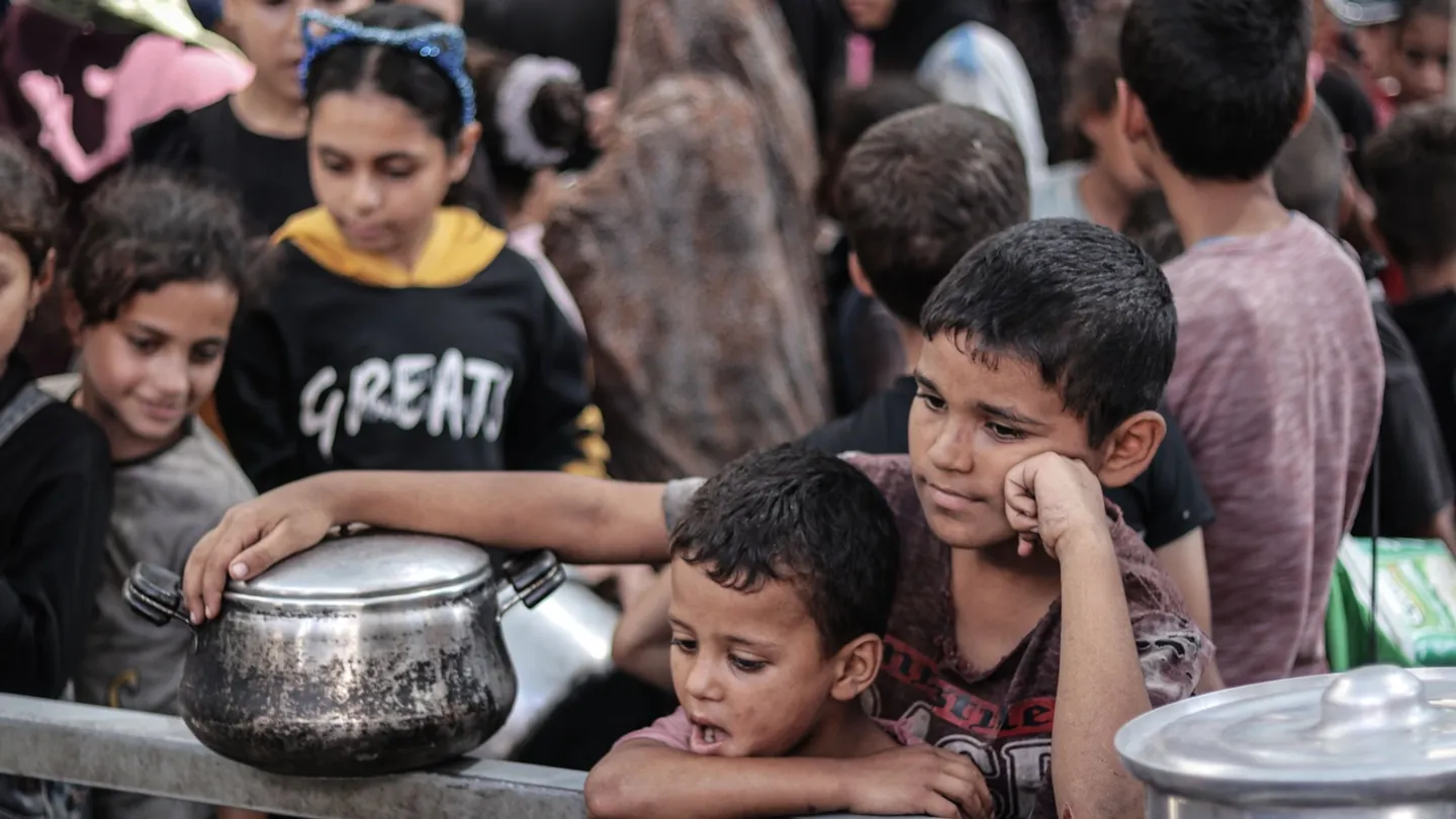 İzrail Ğazzädä 453 keşene açlıqtan üterde