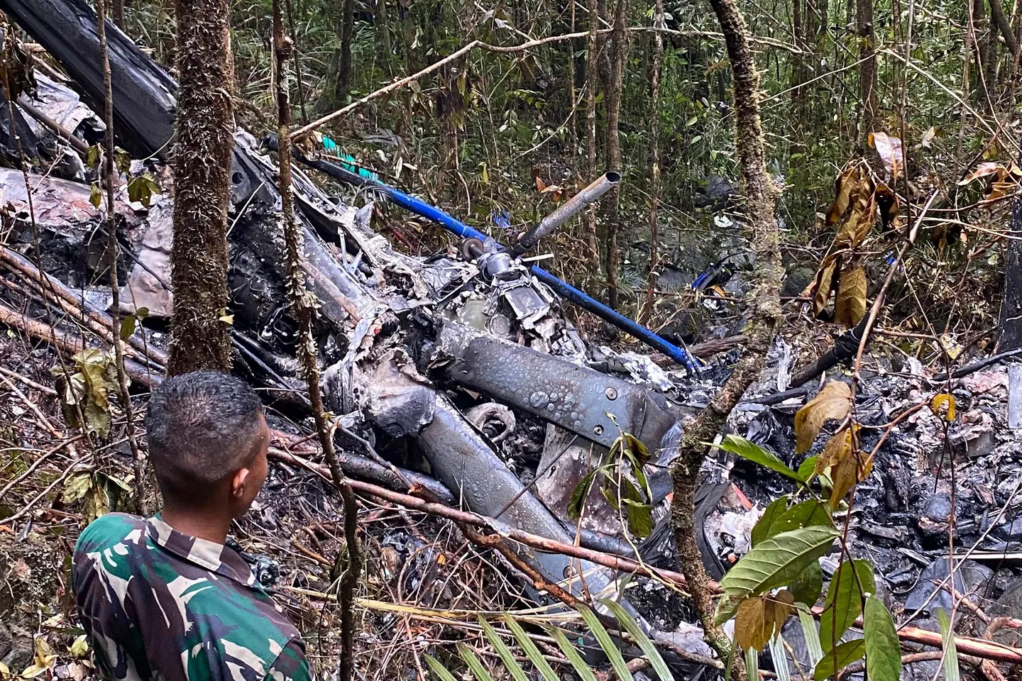Tim SAR temukan satu jenazah korban helikopter di Kalimantan, pencarian 7 lainnya masih berlanjut