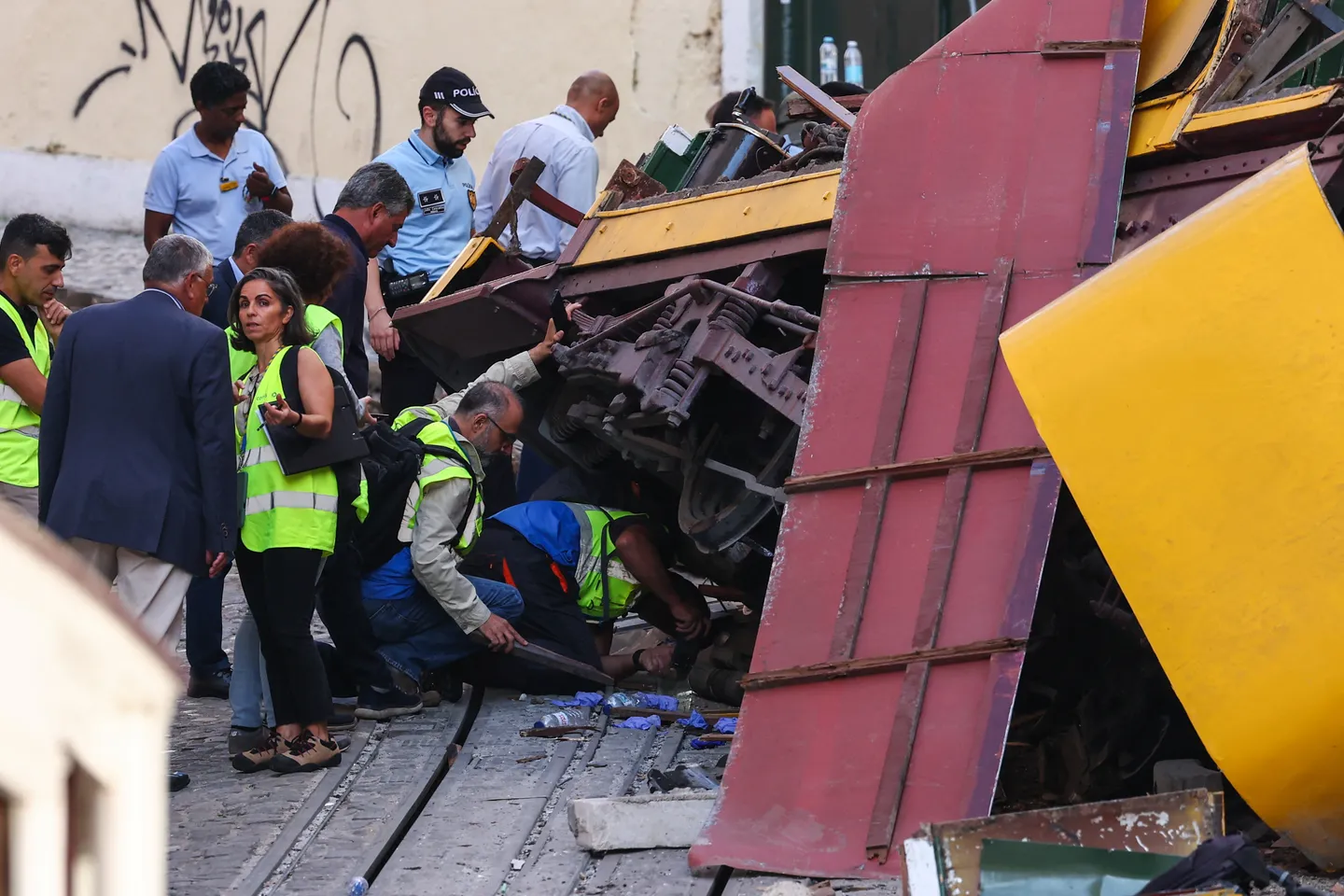 Portugal: Mindestens 15 Tote bei Unglück von Standseilbahn