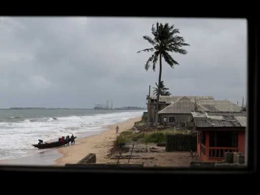 Autoridades: Acidente de barco na Nigéria deixa pelo menos 60 mortos